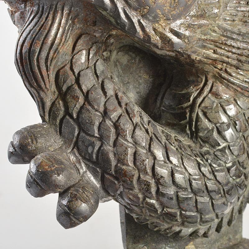 玉石彫刻　龍神　具利伽羅大龍　不動明王　約2kg　唐木台付　V　R7519