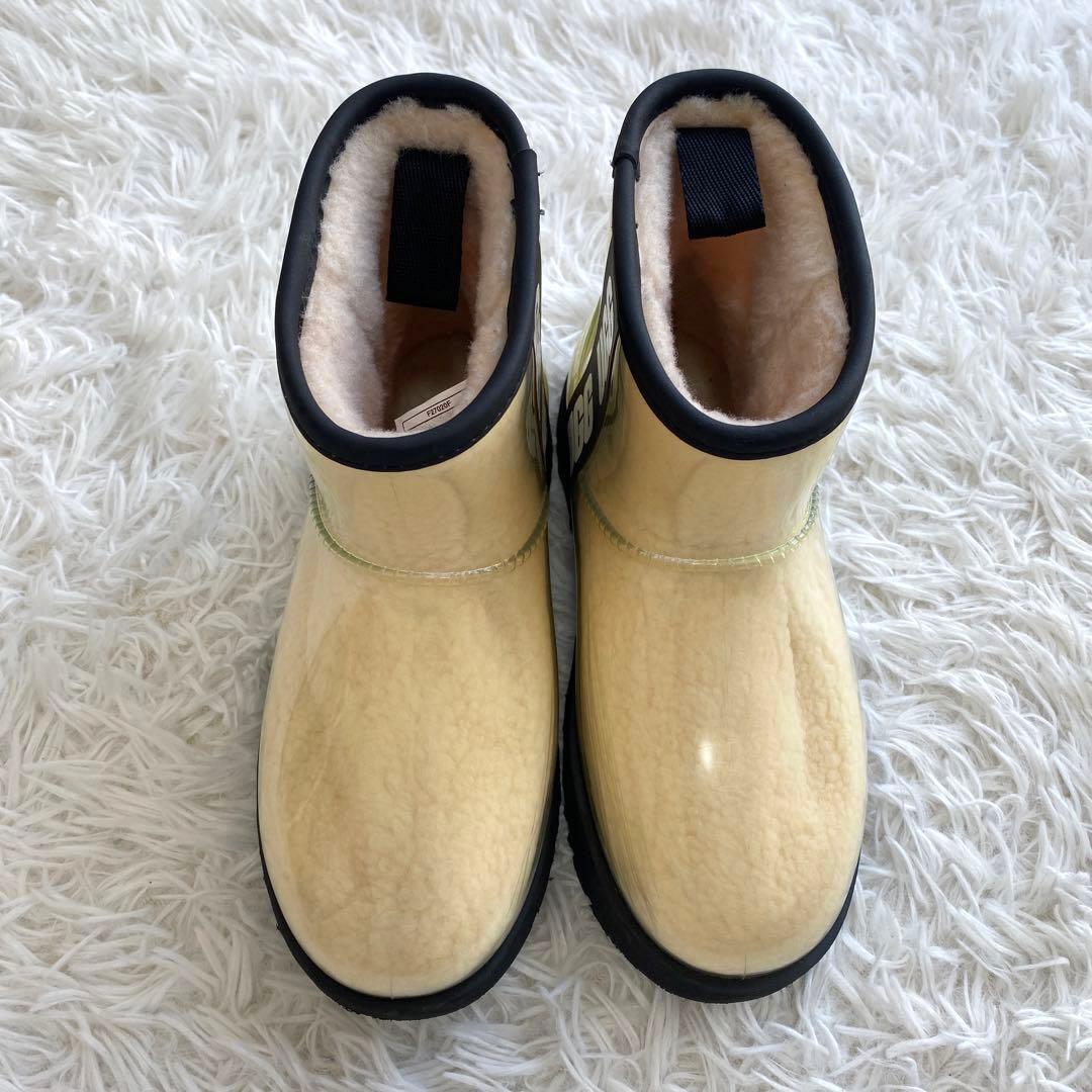 UGG アグ　レインブーツ　ボア　クリア　ベージュ　クリーム　ロゴ入り　長靴