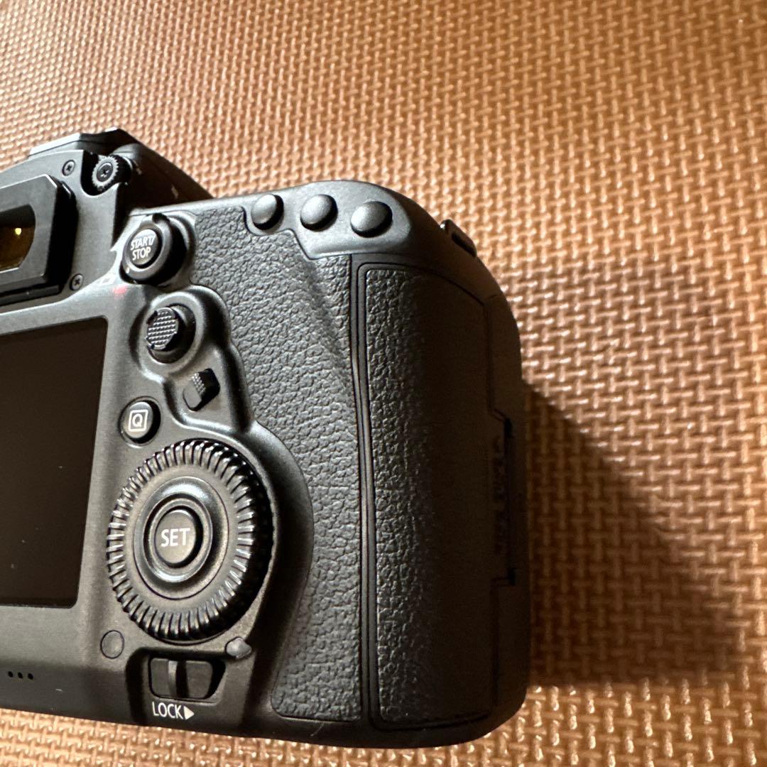 極美品　Canon EOS 5D MarkⅣ 単焦点レンズセット　EF 50mm