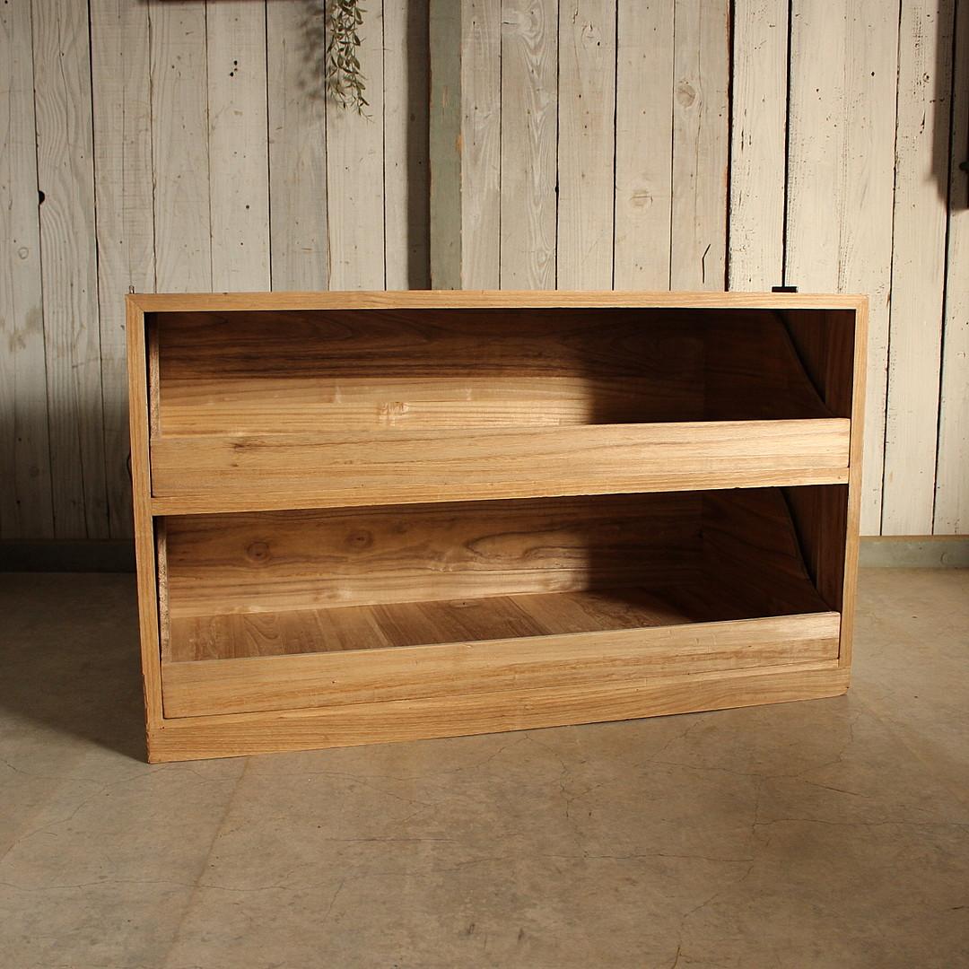 古い木製の引き出し　2段