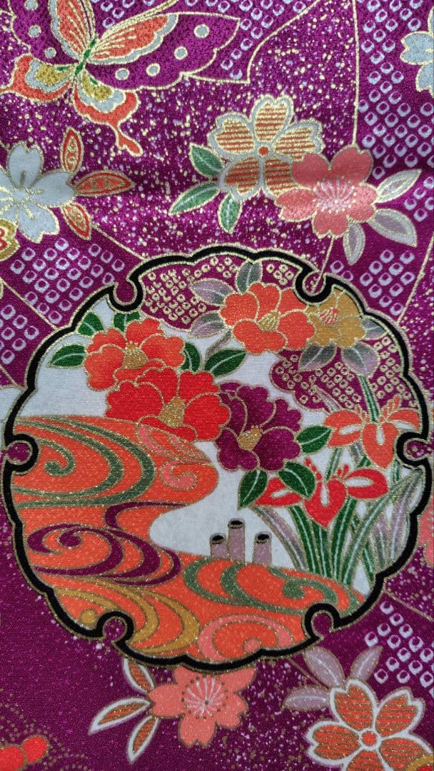 RK551子供着物7歳前後用着丈135センチ裄丈55センチ正絹めちゃくちゃ綺麗