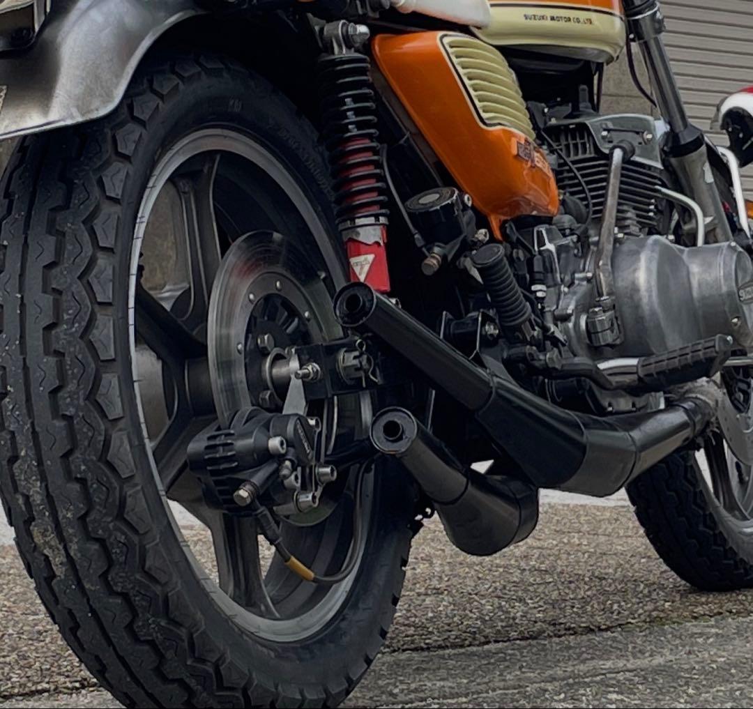 GT550 マフラー チャンバ