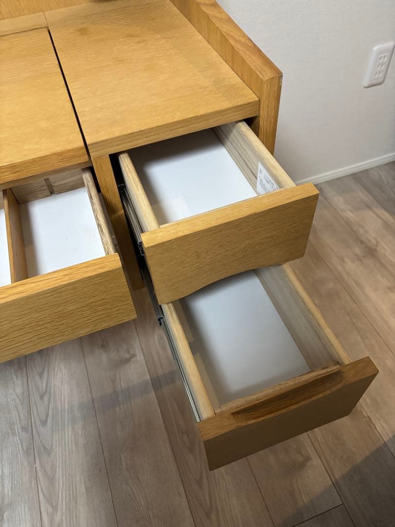 これで最終値下げ！　unico ドレッサー