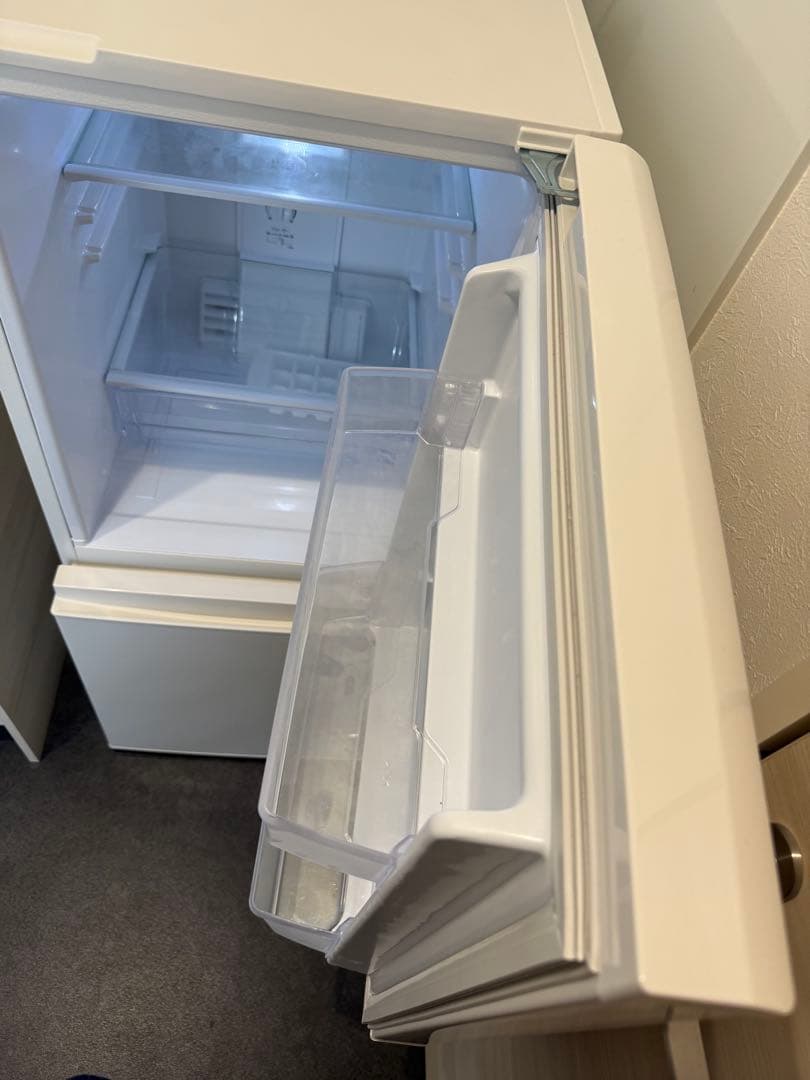 無印良品　ホワイト冷蔵庫１２６Ｌ