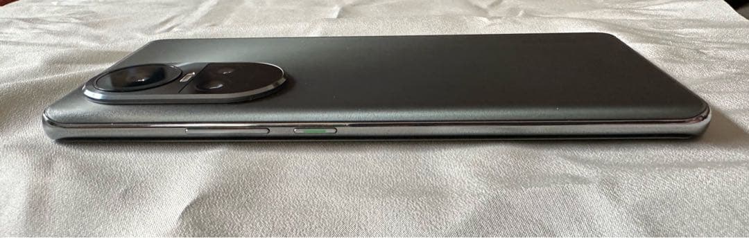 OPPO Reno10 Pro 5G 本体