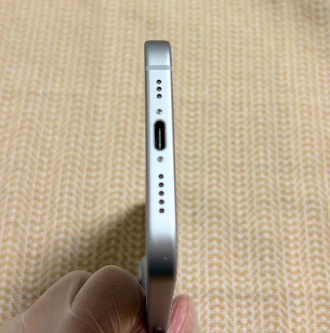 iPhone15 128GB SIMフリー　本体　ホワイト