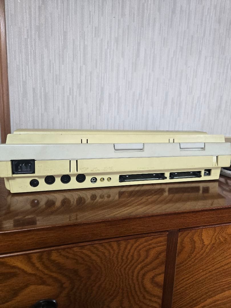 富士通 FM-7 FM-NEW7 MB25015 キーボード MICRO7