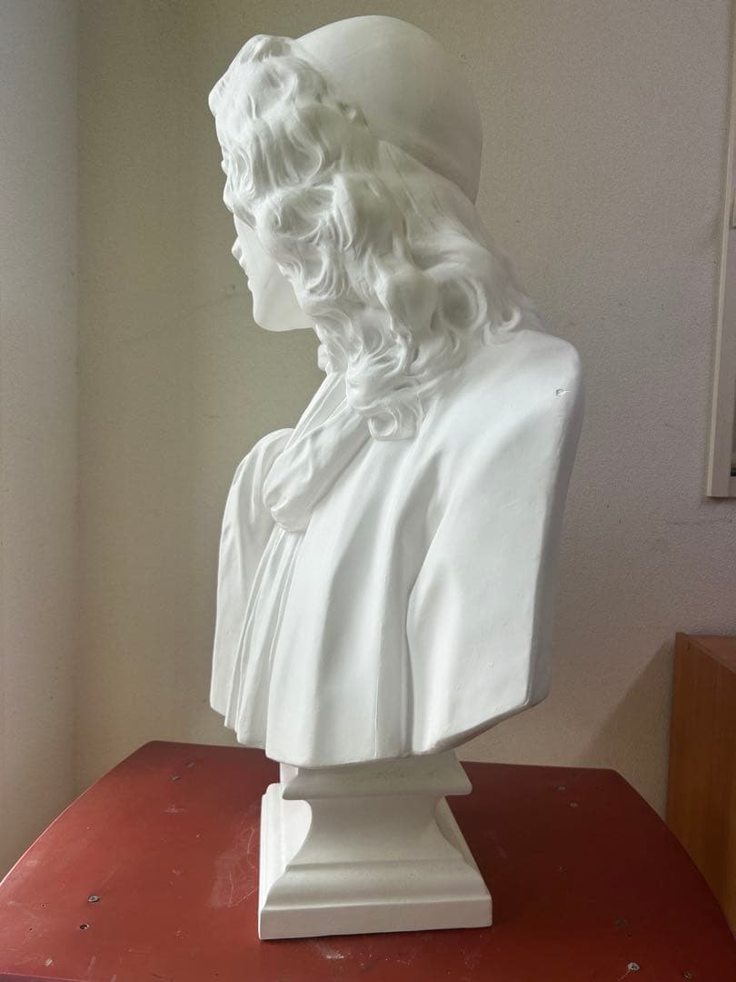 モリエール　石膏像