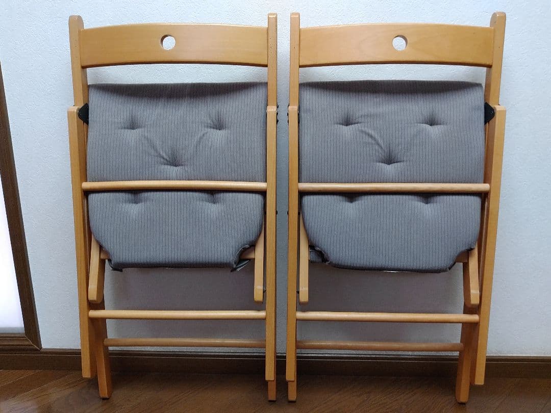 クッション付き　2脚　IKEA　TERJE　FRÖSVI　木製折りたたみチェア