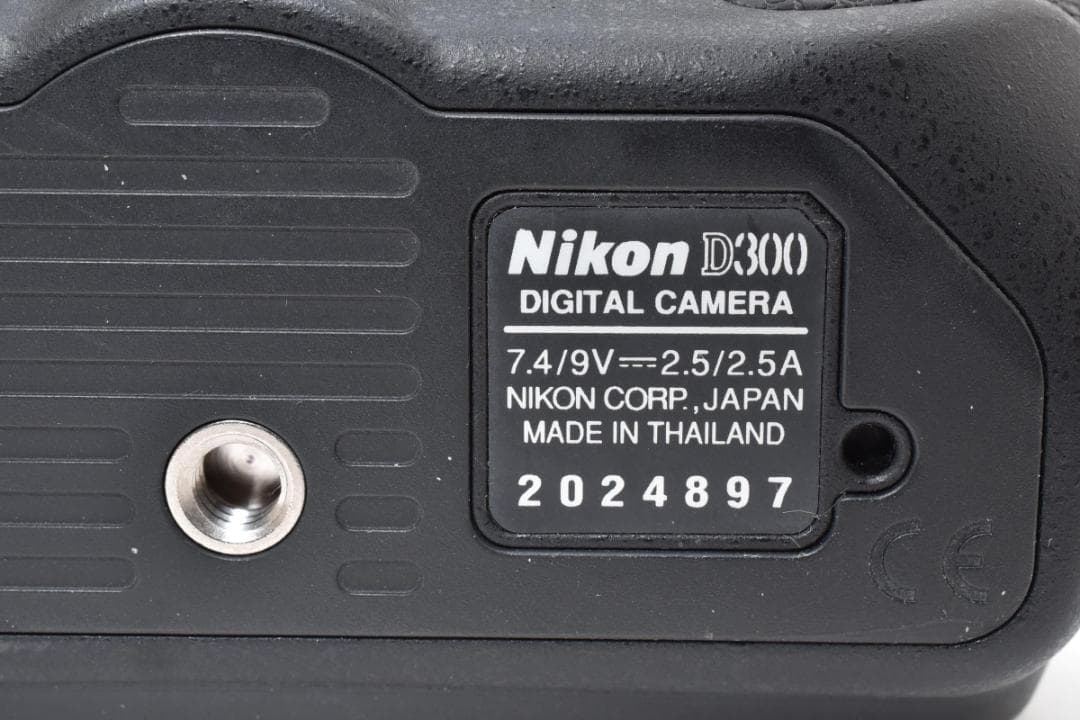 新品級 NIKON D300 ショット数 354枚 デジタル ボディ H126