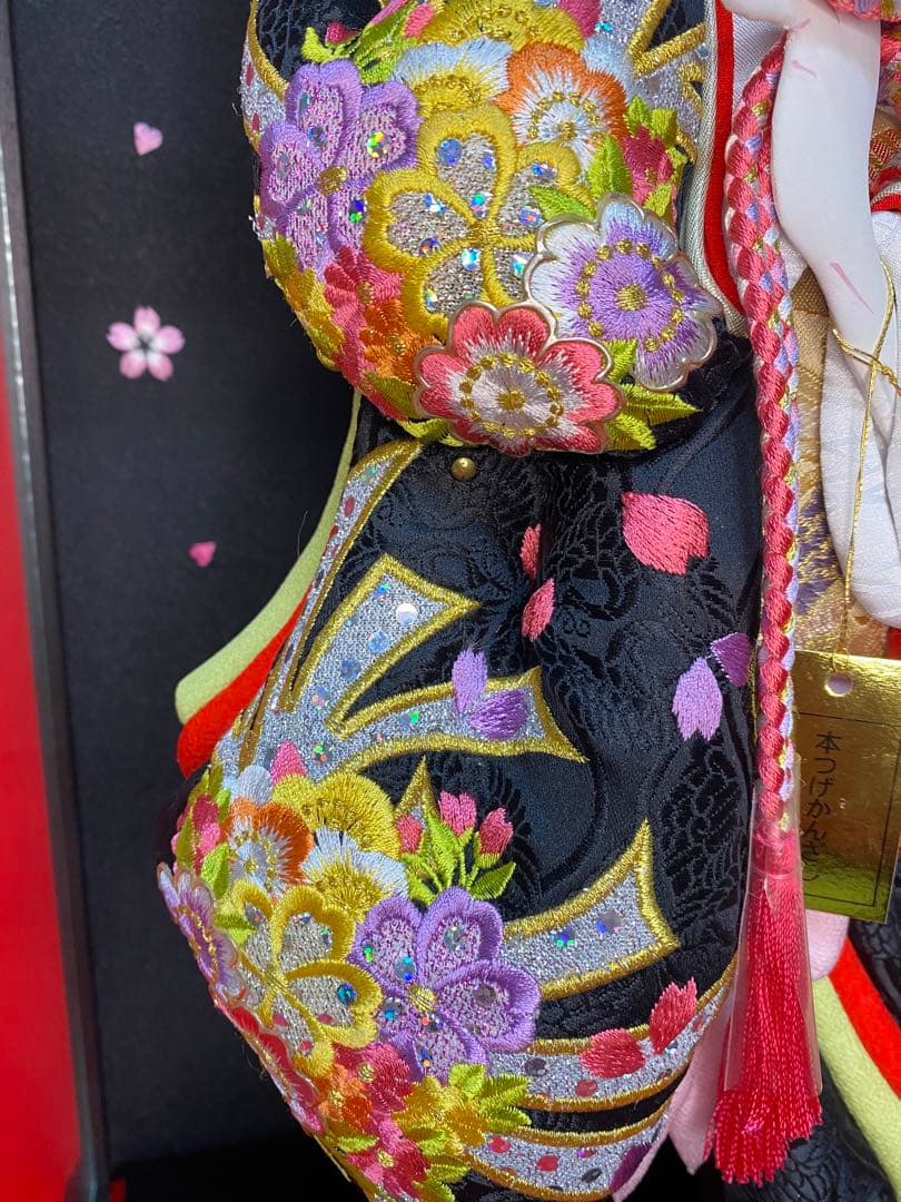 羽子板　宝童作　振袖刺繡ガラスケース２０号・間口約４０×奥行約３２×高さ約７５㎝