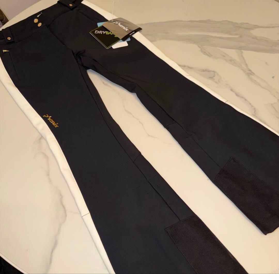 定価11万4000円 新品タグ付きPhenix スキーウェア上下セット Sサイズ