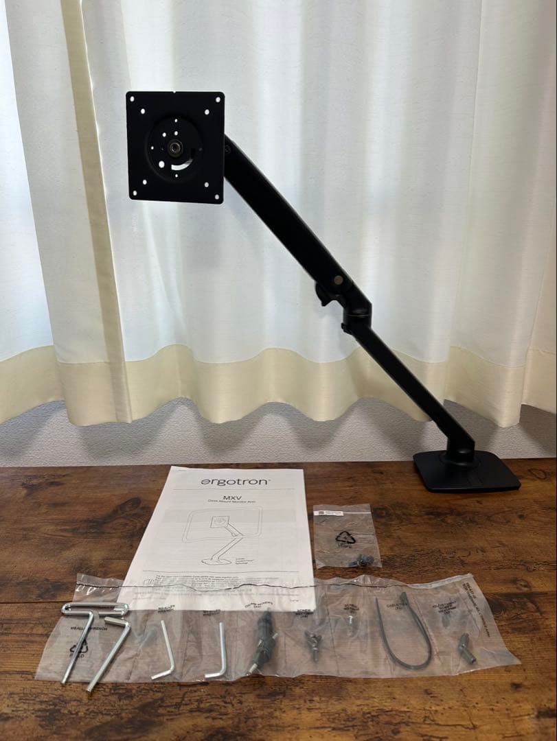 美品・LG モニター 34インチとergotronのモニターアームのセット