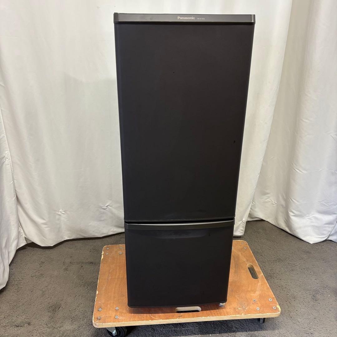 143⭕️冷蔵庫　パナソニック　一人暮らし　安い　綺麗　中古　右開　黒　設置無料