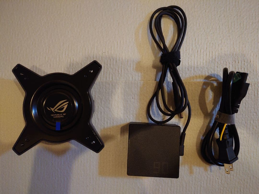 ASUS ROG Swift OLED PG27AQDM 27型 240Hz