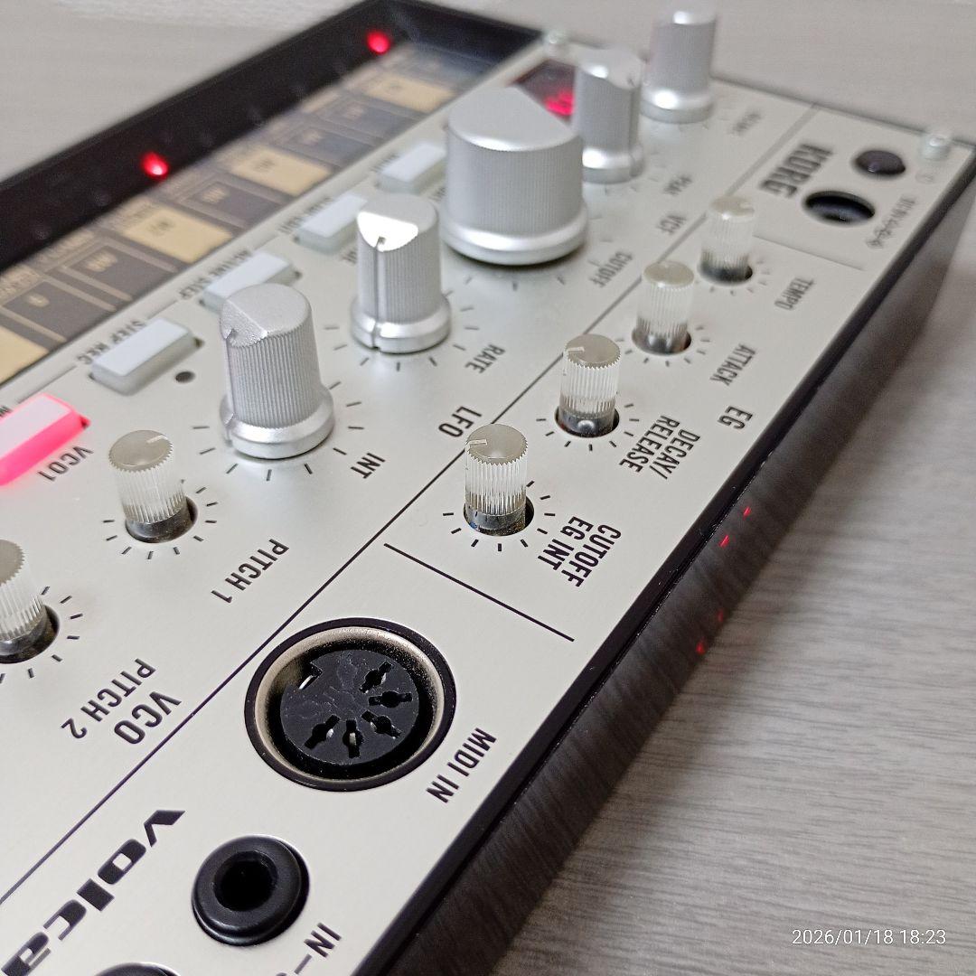 KORG volca bass アナログベースシンセサイザー　コルグ