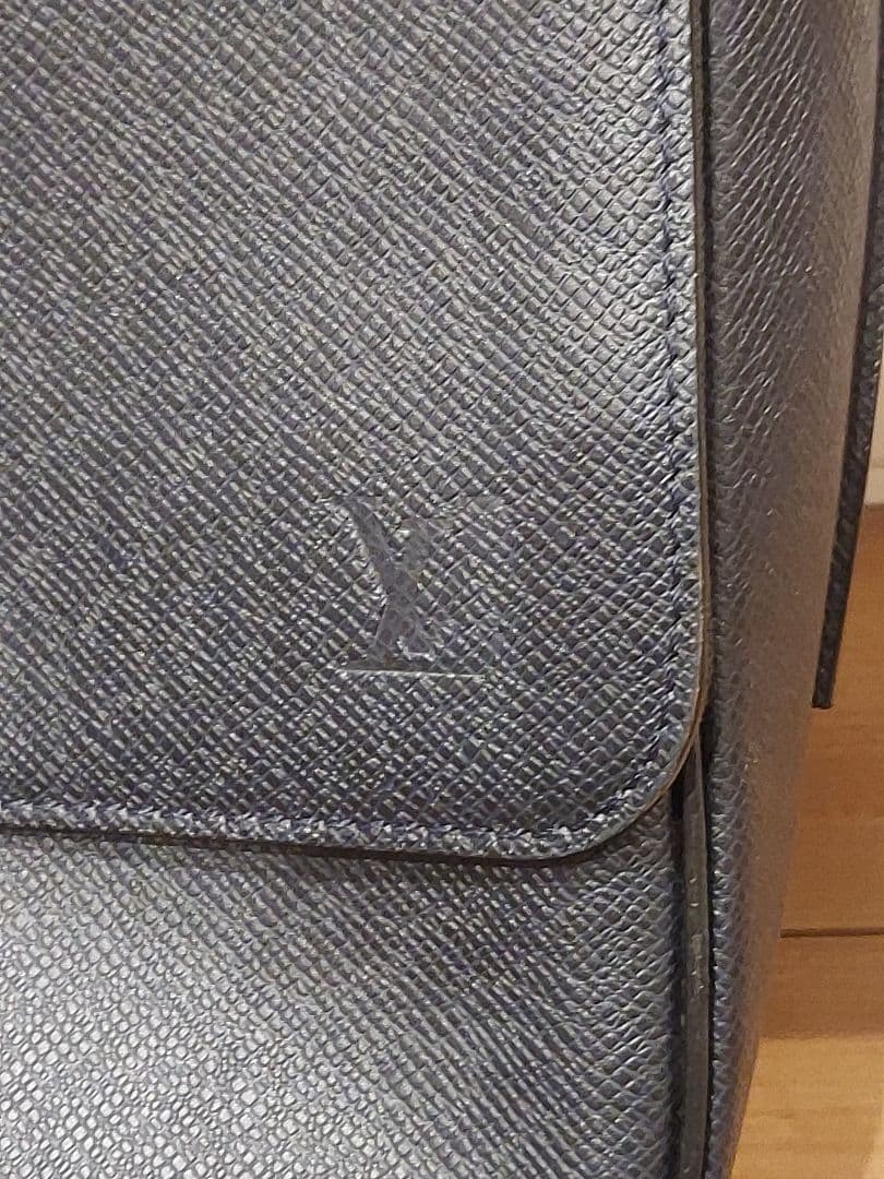 S*'様 ルイヴィトン タイガ ロマンMM ショルダーバッグ レザー