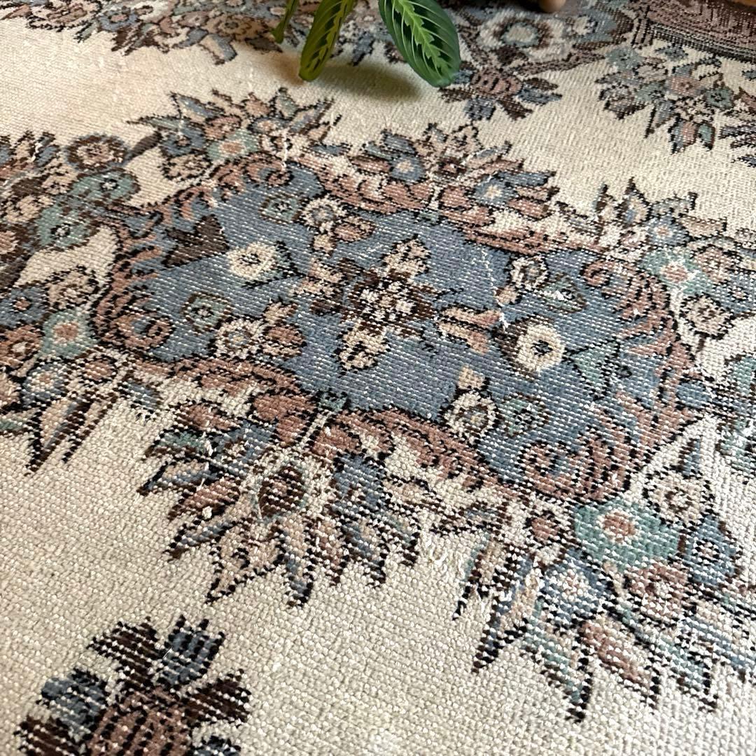 119×204ブラウン×クリーム　ピンク水色　メダリオン　トルコヴィンテージラグ