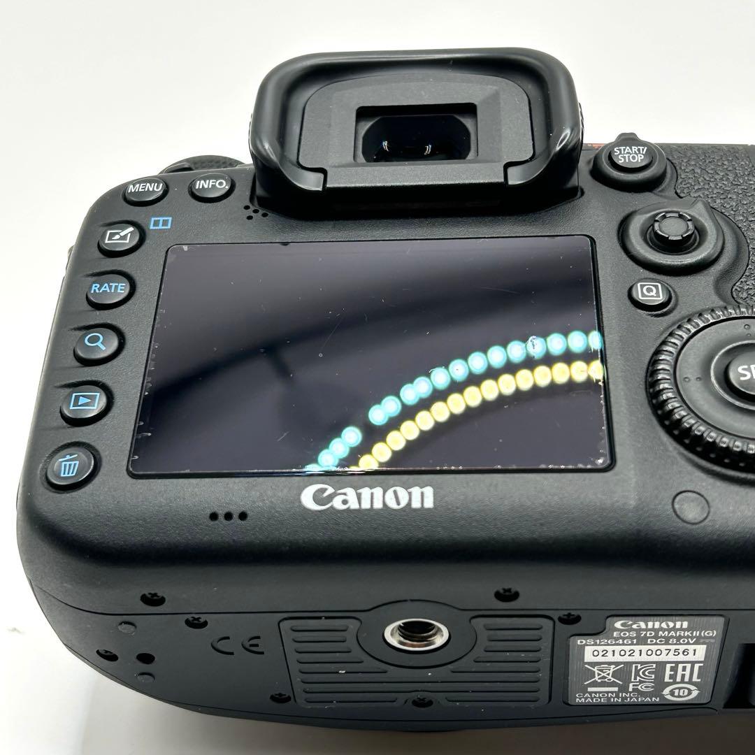 【最終値下げ】 Canon キャノン EOS 7D Mark II 付属品多数