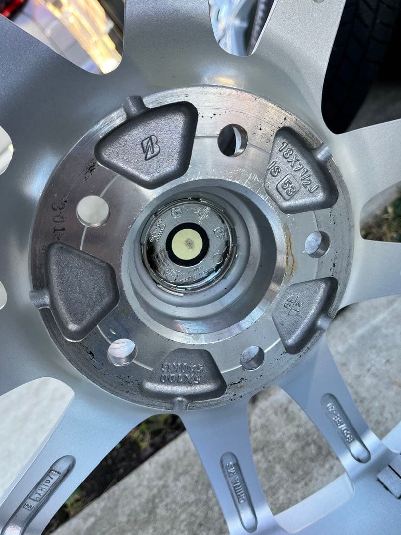 最終値下げ！☆バリ山☆ブリヂストンスタッドレス♪18インチ！綺麗☆ 手渡し限定