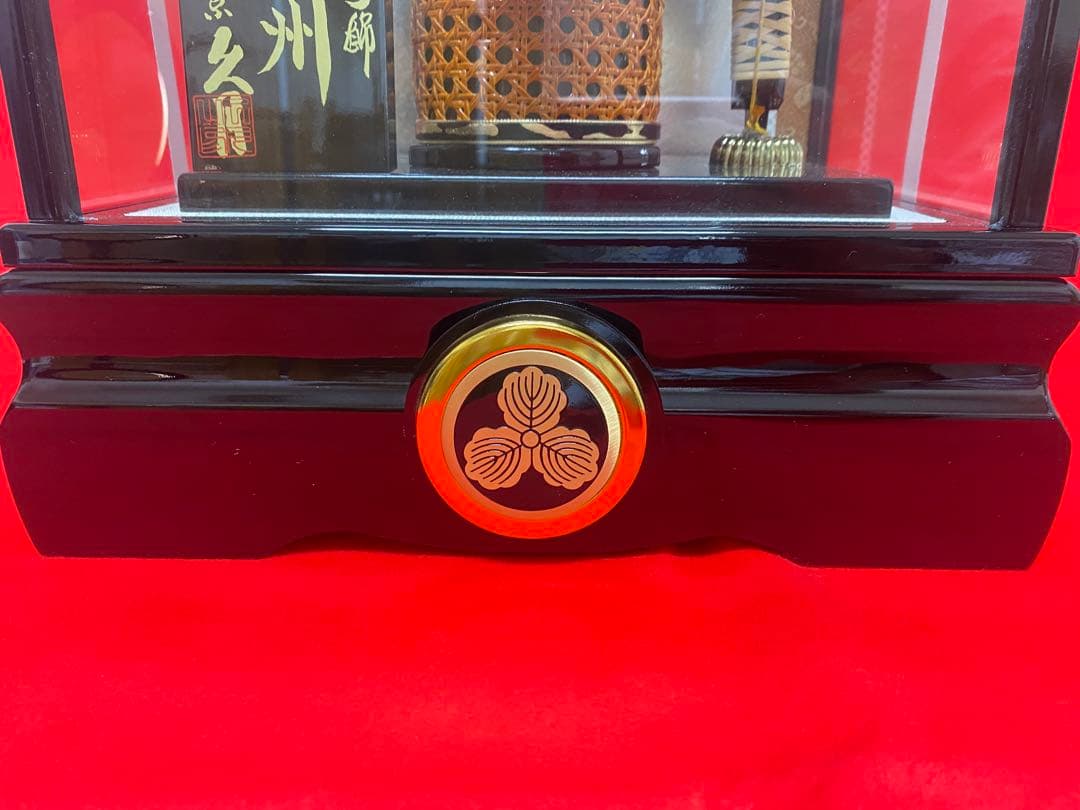 東京久月　家紋付き破魔弓ガラスケース１７号・間口約３１×奥行約２４×高さ約６２㎝