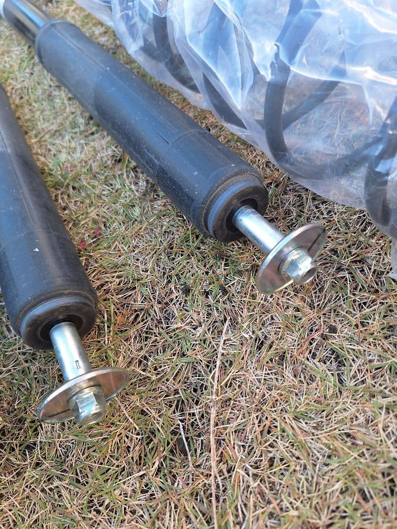 N-BOX カスタム jf3 純正ショックアブソーバー