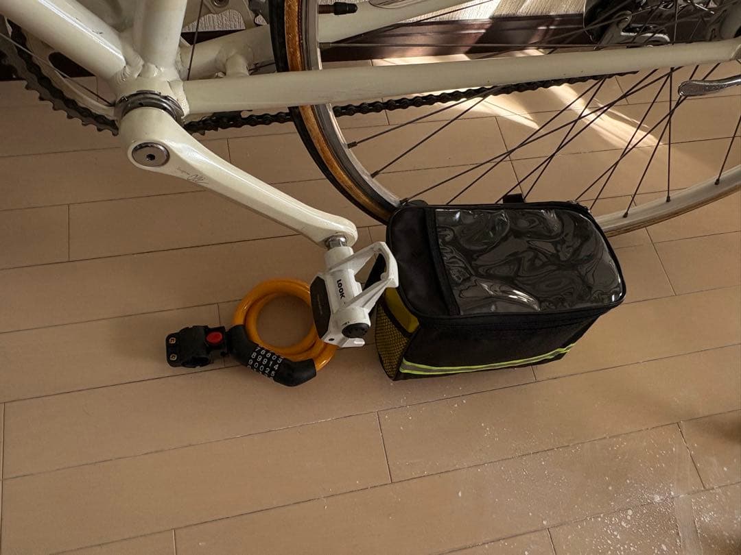 美品　ロードバイク　ガンウェル　鍵とバック付き