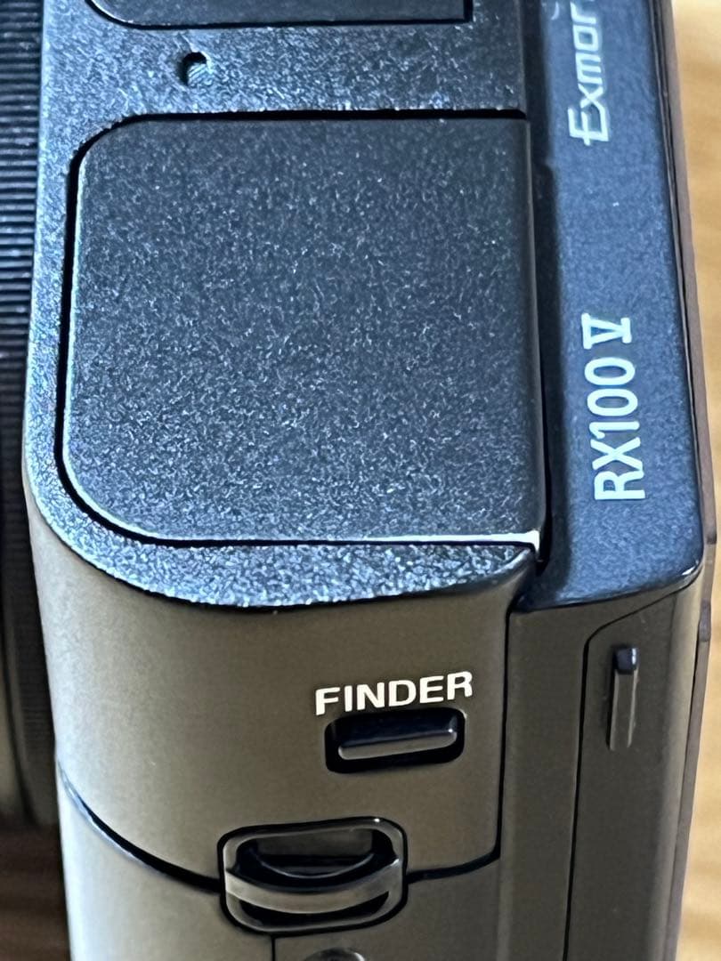 【美品】SONY コンパクトデジカメRX100M5A（バッテリー2個、充電器付）