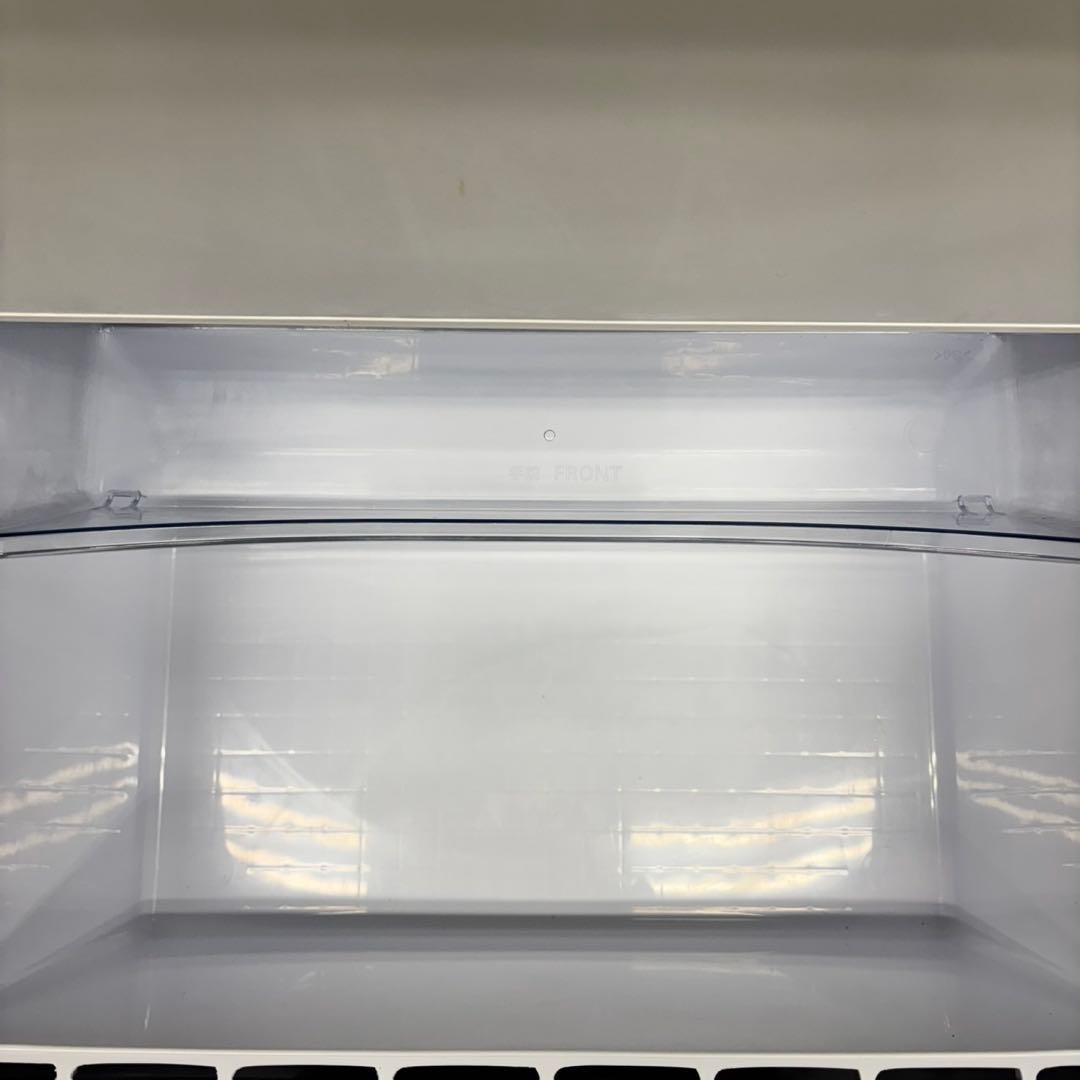 236 冷蔵庫　大型　300L 極美品　右開き　家庭向　小型　一人暮らし　保証込