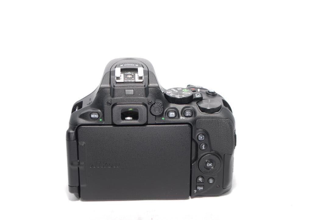 ✨Nikon D5600 ✨Wレンズ✨ショット数極小✨初心者モデル✨一眼レフ
