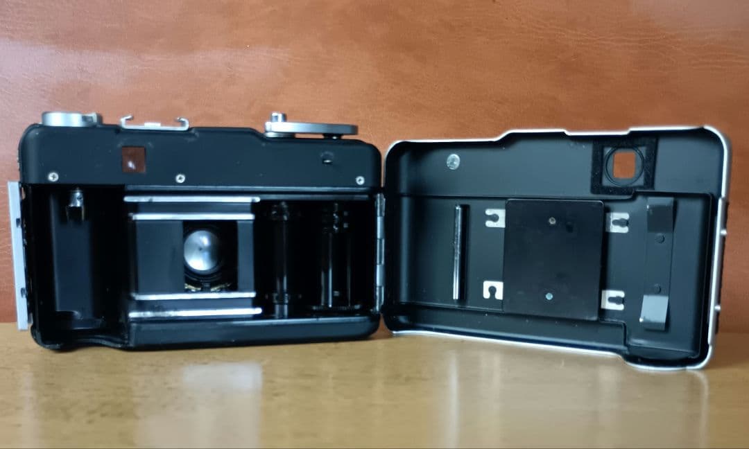 フィルムカメラ【完動品】キャノンデミEE17