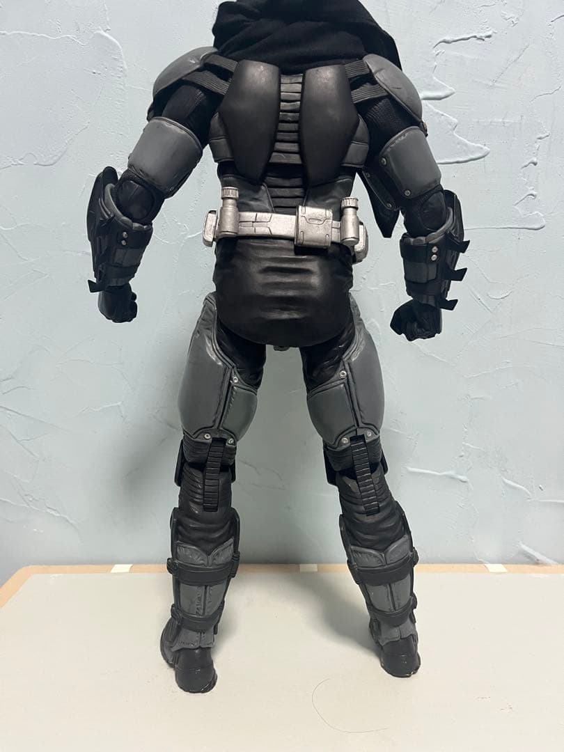 NECA ネカ 1/4 BATMAN バットマン アーカム・ビギンズ　フィギュア