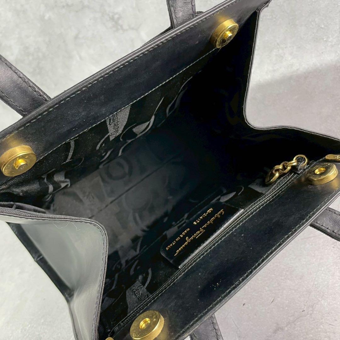 【美品✨】サルバトーレフェラガモ ヴァラリボン ハンドバッグ レザー 黒