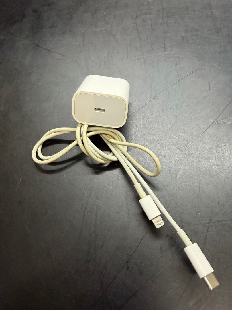 美品　バッテリー100% Apple iPhone 14 Pro 128GB