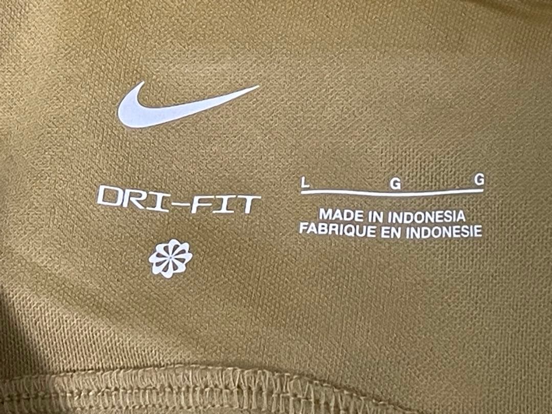 【正規品】バルセロナ　22/23アウェイレプリカ