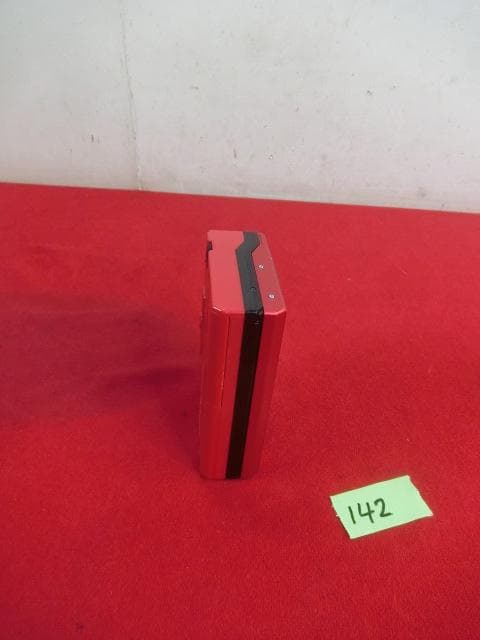 142：SONY　WM-F60　ソニー　カセットウォークマン　ジャンク