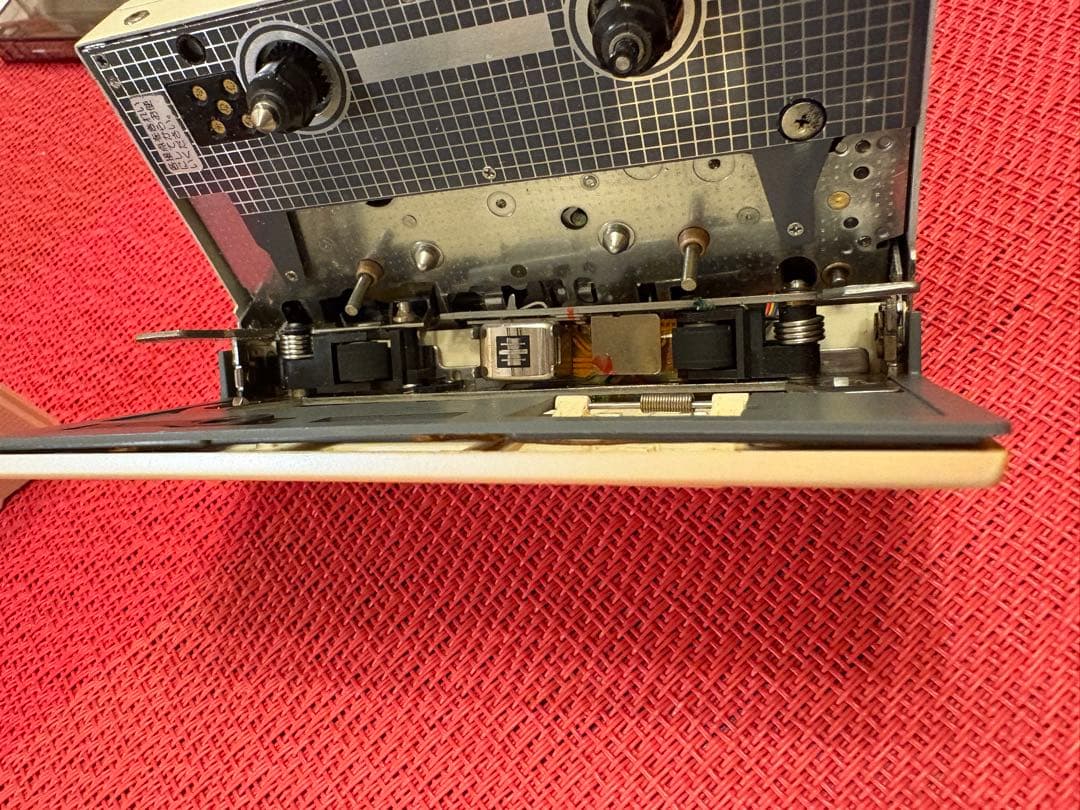 TOSHIBA Walky KT-AS10 状態が非常に悪いジャンク品。