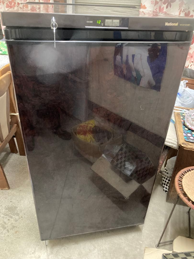 Ｍisa出品　冷蔵庫　ナショナル ワインセラー　未使用に近い