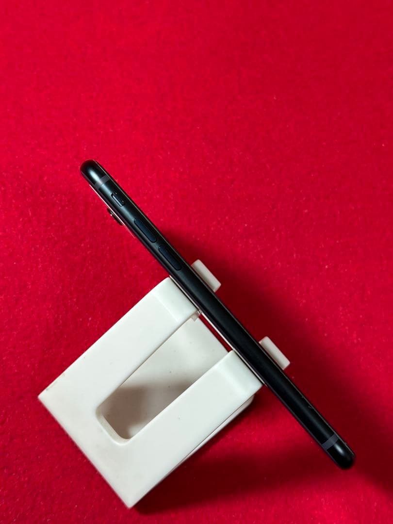 【9612】iPhone SE3第3世代ミッドナイト 64GB simフリー