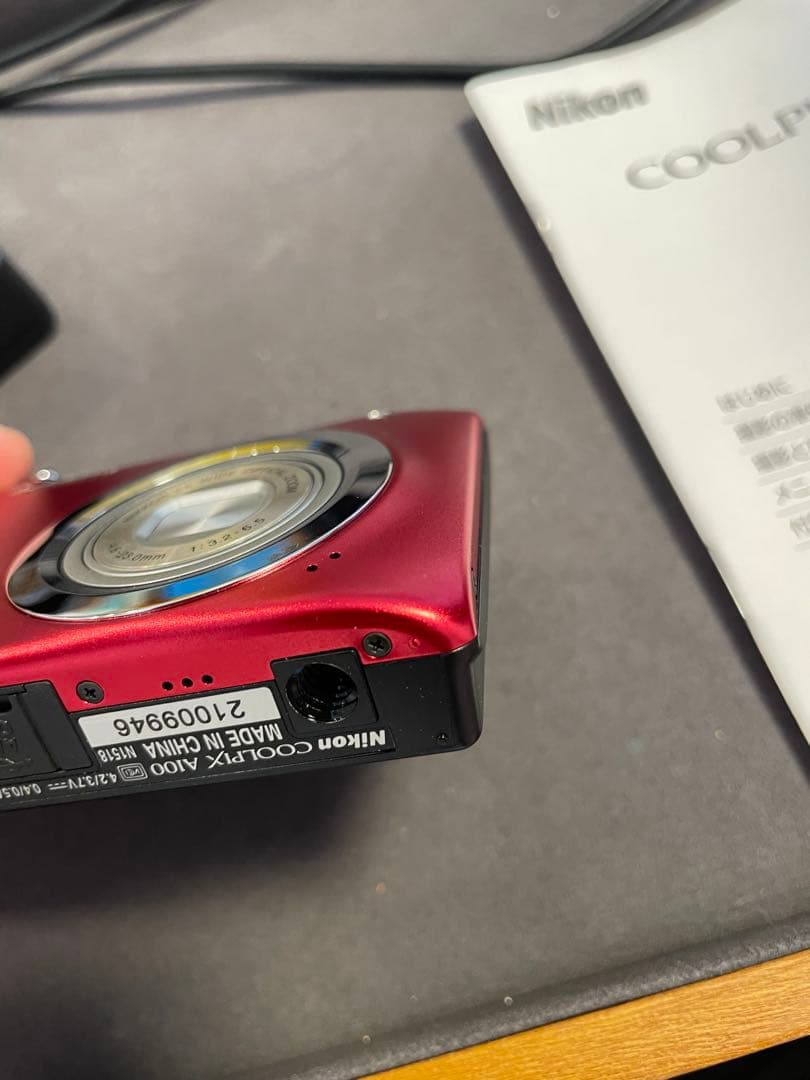 Nikon COOLPIX A100 赤