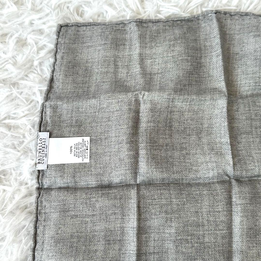 新品未使用✨ブルネロクチネリ ポケットチーフ ハンカチ シルク100% ロゴ