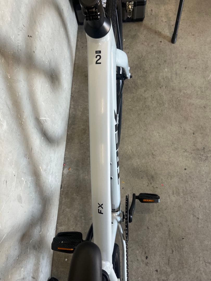 クロスバイク　 TREK FX2 DISC トレック　FX2 2025年モデル