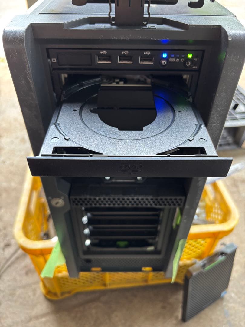 M62富士通PRIMERGY TX150 S7サーバータワー型パソコン通電確認済