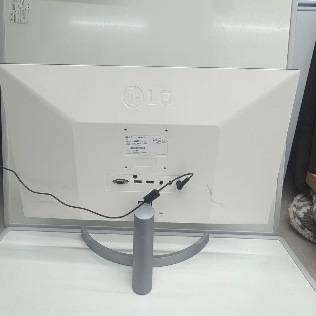 【極美品】LG 23.8インチ フレームレスモニター 24ML600S-W