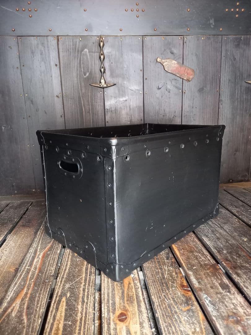 1960's　ヴィンテージ　ファイバー　アイアン　キャリー　ボックス　配達箱