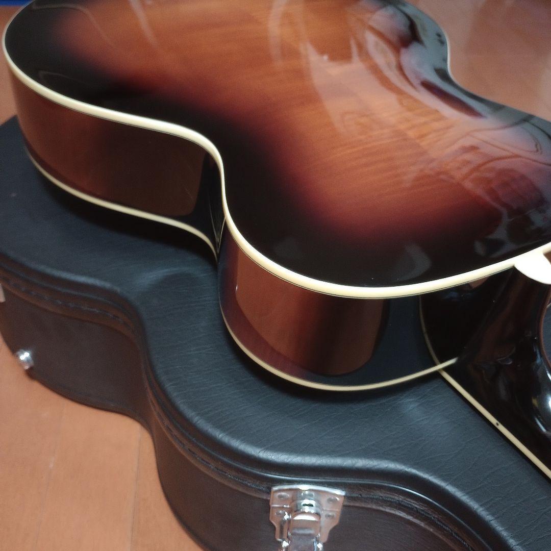 The LOAR LH-700VS アーチトップギター　美品