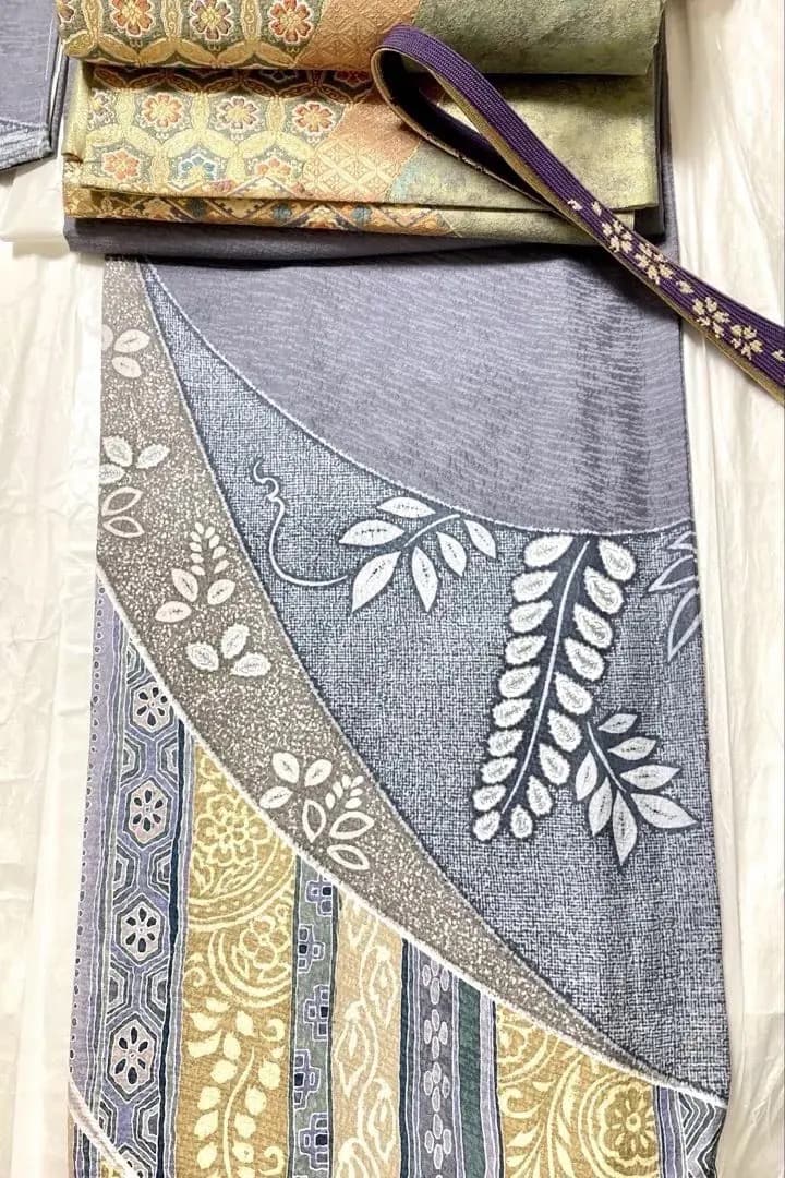 ご予約中 未使用美品 極上丹後ちりめん 正絹訪問着 秀逸更紗花間道 刺繍 ガード