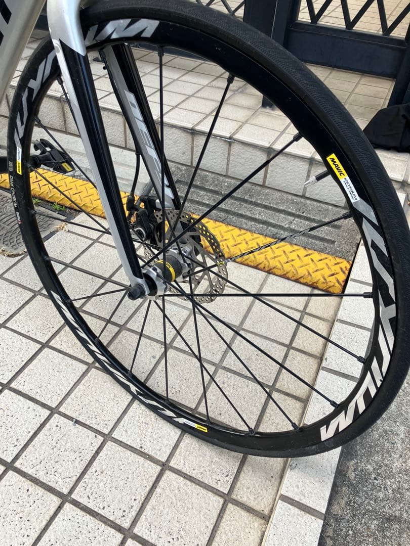 【送料相談特価】Giant ロードバイクDEFY ADVANCED2 Mサイズ