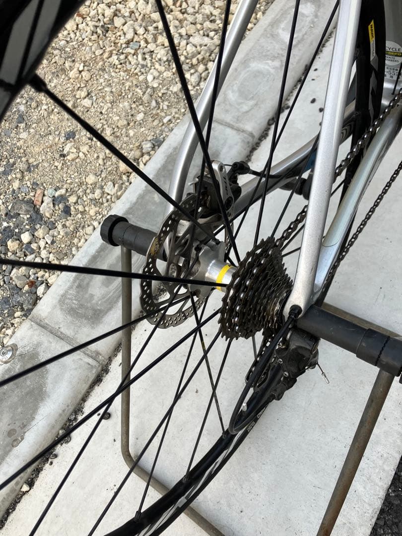 【送料相談特価】Giant ロードバイクDEFY ADVANCED2 Mサイズ