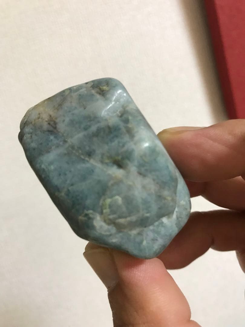 糸魚川 ヒスイ コン沢 青翡翠原石 宝石　原石　スライス